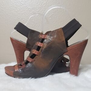 Donald Pliner Vishad Distressed Weathered Leather Strappy Heels-Size 10